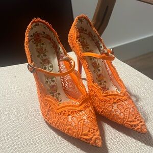 Gucci Orange Lace Heels size 35.5